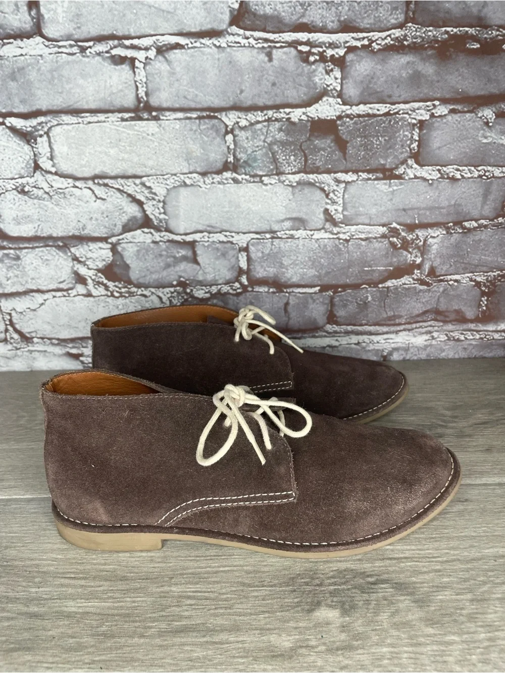 Bernardo selling brown